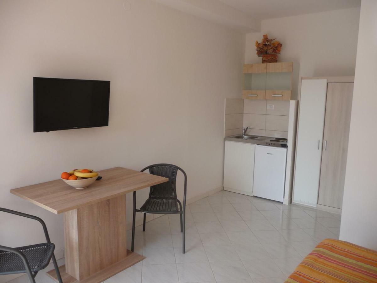 Apartments & Rooms Milka Umag Exterior foto