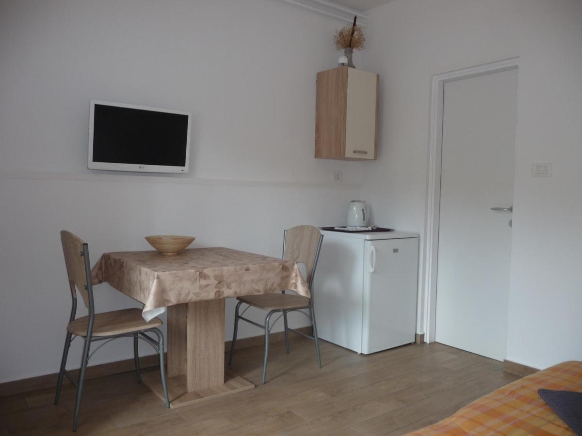 Apartments & Rooms Milka Umag Exterior foto